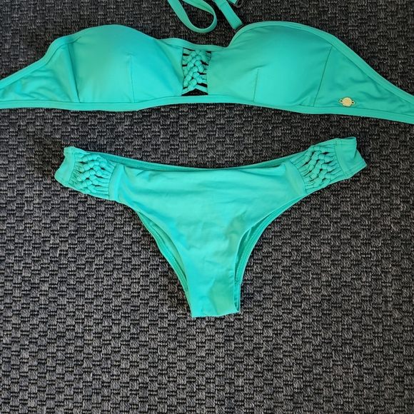 Sunseeker Bikini - Picture 2 of 3